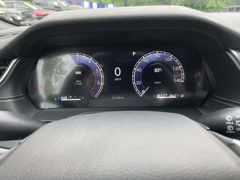 Certified 2025 Jeep Grand Cherokee Altitude AWD/4WD image 24