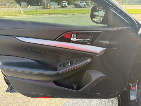 Used 2017 Nissan Maxima 3.5 SV FWD image 3