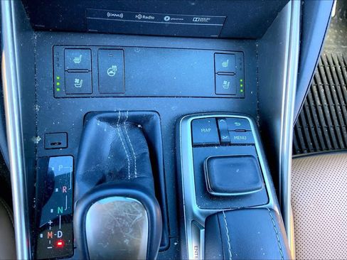 Used 2019 Lexus IS 300 AWD image 33