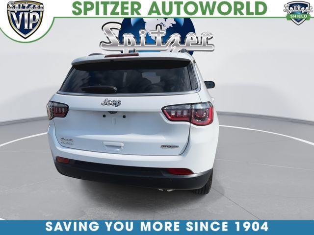 Used 2024 Jeep Compass Latitude AWD/4WD image 7