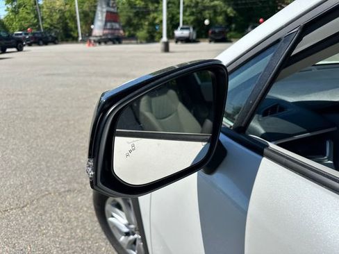 New 2026 Toyota Corolla Cross LE AWD/4WD image 14