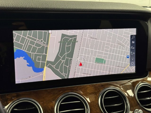 Used 2019 Mercedes-Benz E 450 4MATIC Wagon w/ Driver Assistance Package image 39