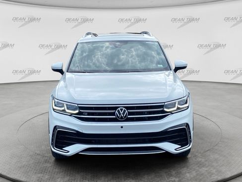 Used 2023 Volkswagen Tiguan SEL R-Line AWD/4WD image 2