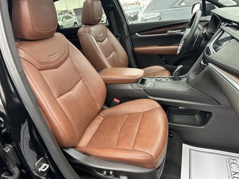 Used 2022 Cadillac XT5 Sportv image 14