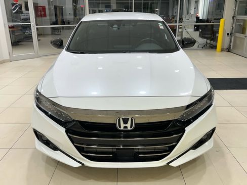 Used 2022 Honda Accord Sport image 6