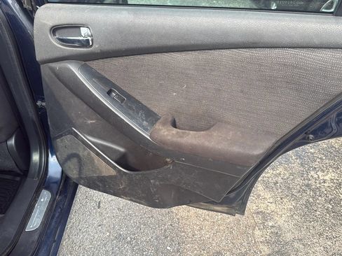 Used 2012 Nissan Altima 2.5 S FWD image 18