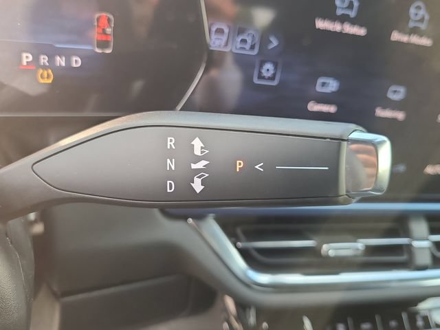 New 2026 Chevrolet Equinox EV LT w/ LPO, Blackout Package FWD image 28