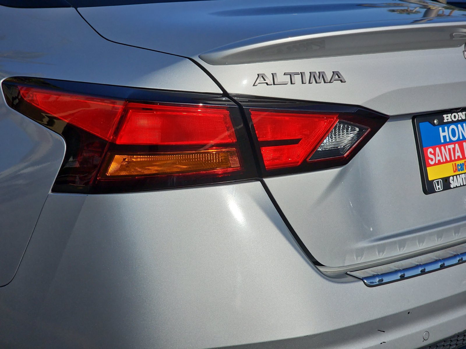 Used 2023 Nissan Altima 2.5 SR w/ SR Premium Package FWD image 35