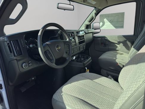 New 2025 Chevrolet Express 3500 w/ Driver Convenience Package image 15