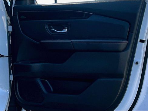 Used 2024 Honda Pilot TrailSport image 30