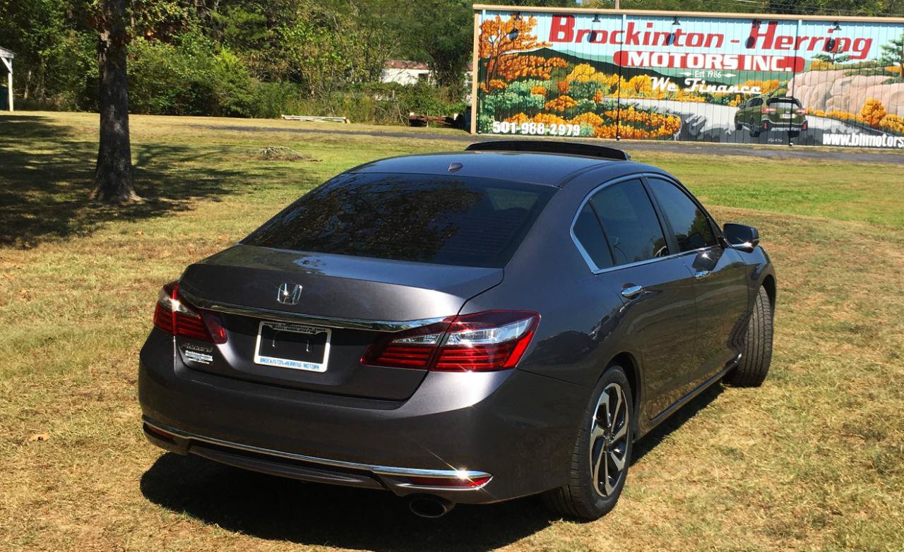 Used 2016 Honda Accord EX image 6