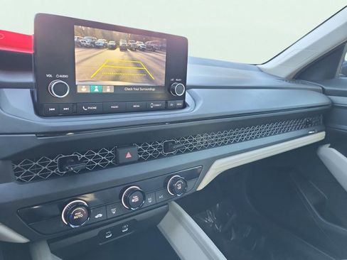 Certified 2023 Honda Accord LX image 33