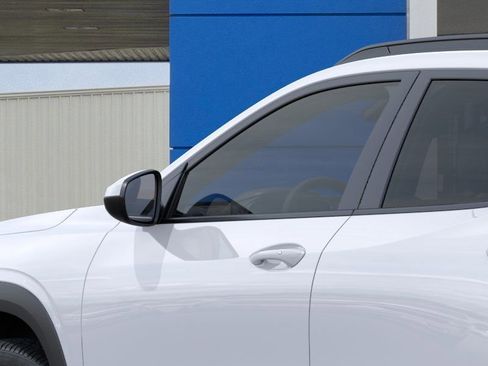 New 2026 Chevrolet Trax LT w/ LT Convenience Package FWD image 12