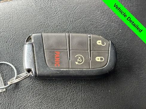 Used 2020 Jeep Compass Limited image 22