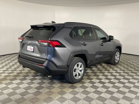 Used 2021 Toyota RAV4 LE AWD/4WD image 24