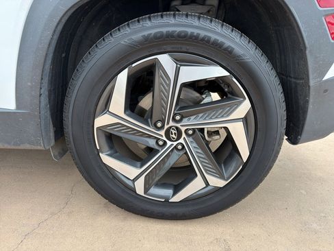 Used 2024 Hyundai Tucson Limited image 6