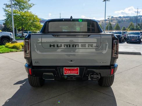 New 2025 GMC Hummer EV 3X w/ LPO, Dark Essentials Package image 6