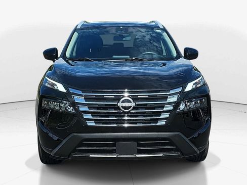 Used 2024 Nissan Rogue SV w/ SV Premium Package FWD image 12