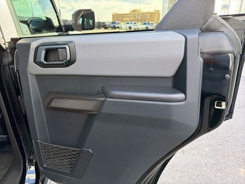 Used 2024 Ford Bronco Black Diamond AWD/4WD image 30