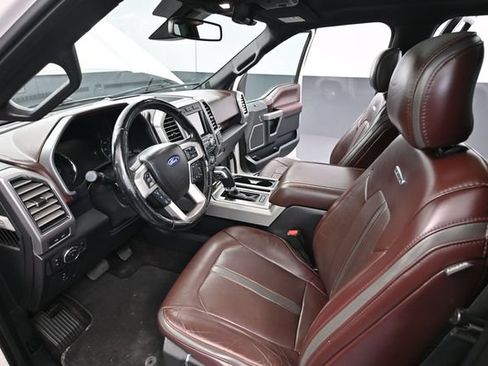 Used 2017 Ford F150 Platinum w/ Equipment Group 701A Luxury AWD/4WD image 21