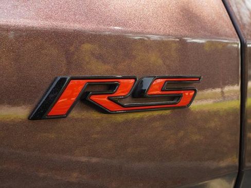 Used 2024 Chevrolet Traverse RS FWD image 36