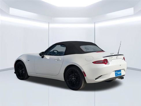 New 2026 MAZDA MX-5 Miata Club w/ Interior Package RWD image 4