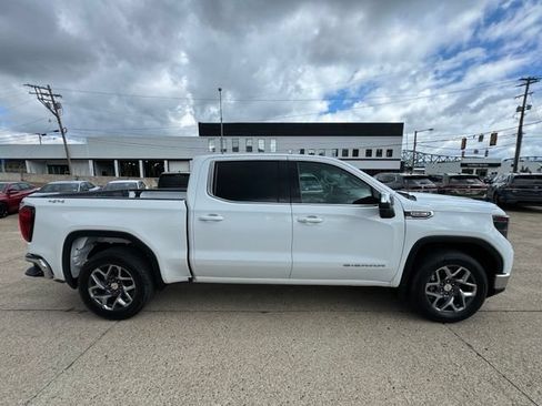 Used 2022 GMC Sierra 1500 SLE AWD/4WD image 6