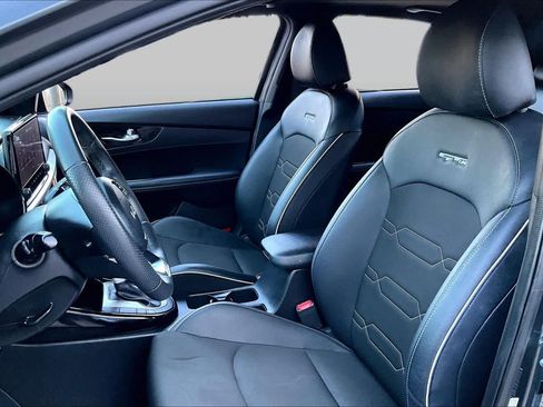 Used 2024 Kia Forte GT-Line w/ GT-Line Premium Package FWD image 8