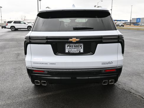 New 2026 Chevrolet Traverse High Country w/ LPO, Floor Liner Package AWD/4WD image 7