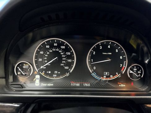 Used 2015 BMW 550i Sedan RWD image 8