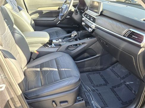 Used 2020 Kia Telluride SX w/ SX Prestige Package image 16