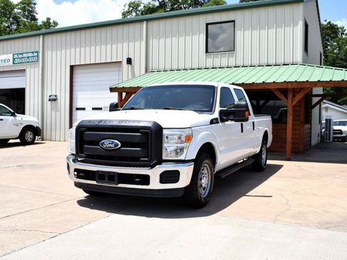 Used 2011 Ford F250 XL w/ PWR Equipment Group RWD image 6