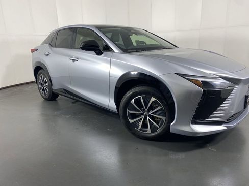 Certified 2023 Lexus RZ 450e Premium w/ Technology Package image 4