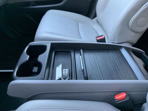 Used 2019 Honda Odyssey EX-L image 18