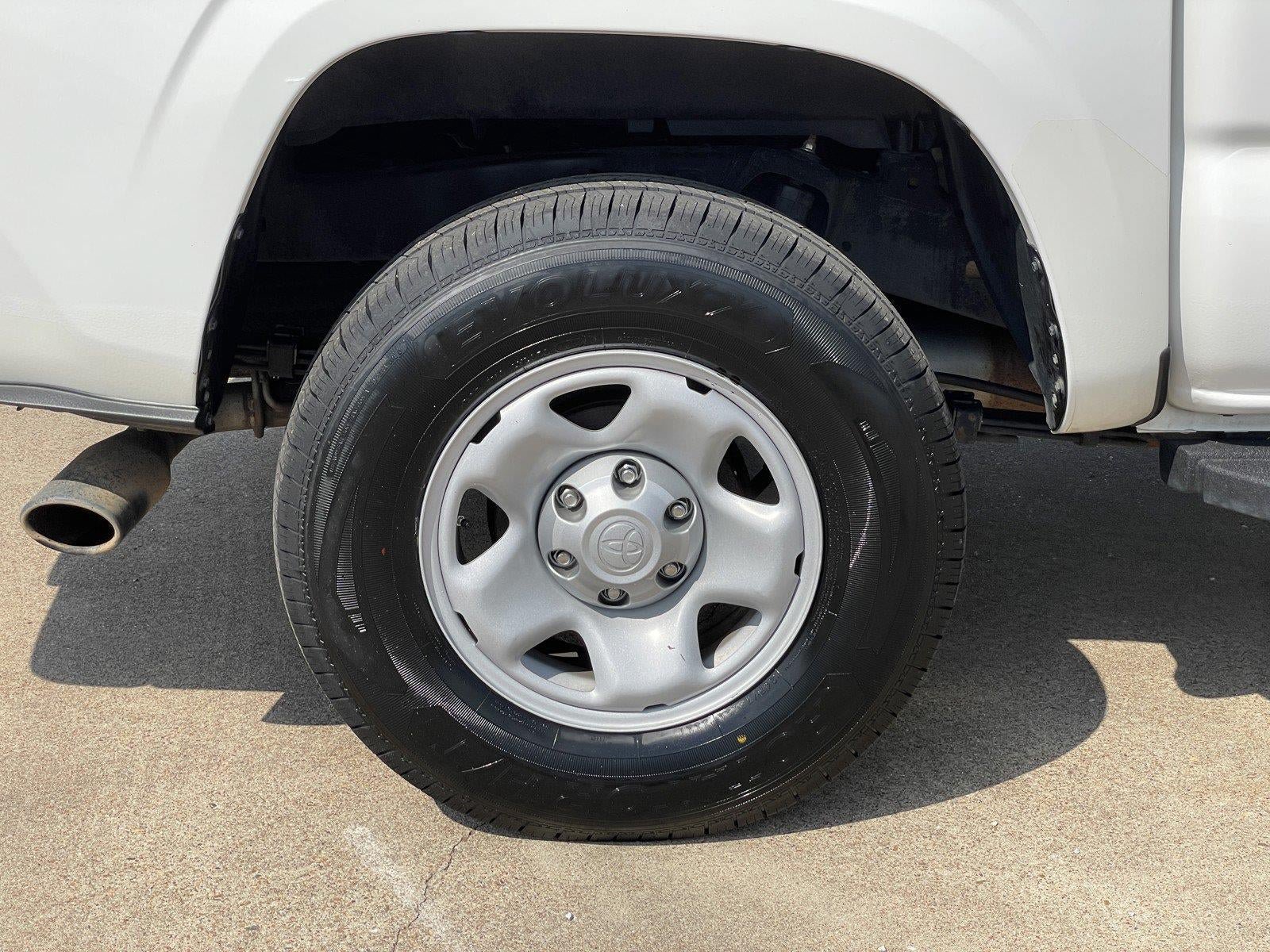 Used 2022 Toyota Tacoma SR AWD/4WD image 47