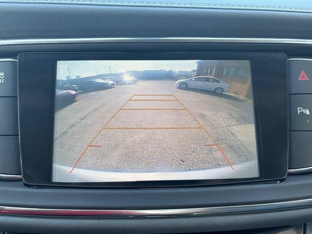 Used 2019 Buick Enclave Essence FWD image 23