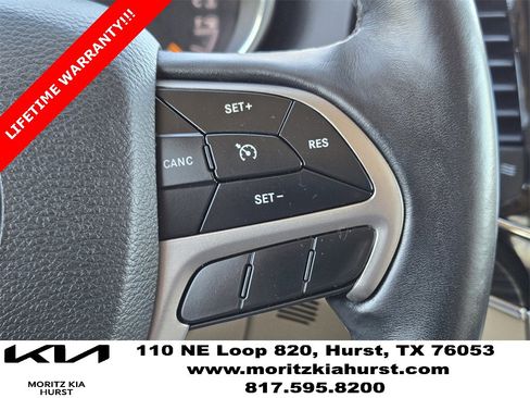 Used 2019 Jeep Grand Cherokee Limited image 28