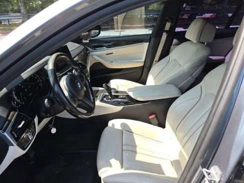 Used 2017 BMW 540i RWD image 6