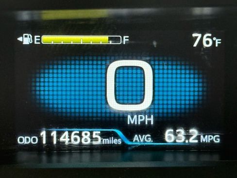 Used 2022 Toyota Prius Prime XLE image 26