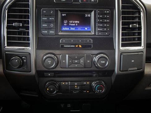 Used 2015 Ford F150 XLT w/ Trailer Tow Package RWD image 36