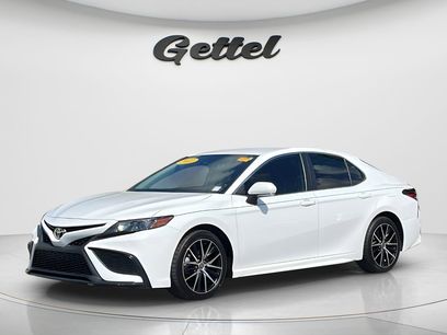 Used 2022 Toyota Camry SE w/ Convenience Package