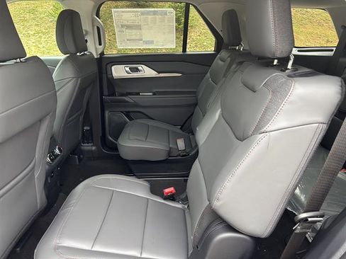 New 2026 Ford Explorer Active w/ Active Comfort Package image 14