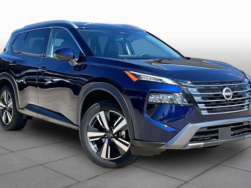 Certified 2025 Nissan Rogue SL AWD/4WD image 2