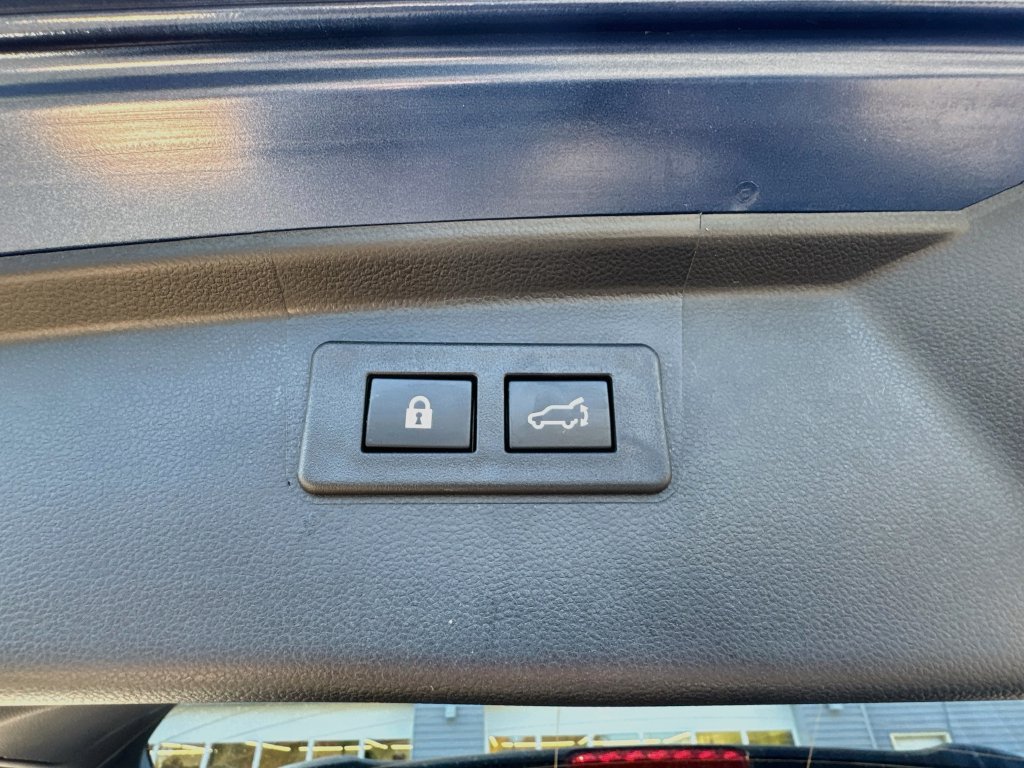Used 2022 Subaru Outback Premium AWD/4WD image 28