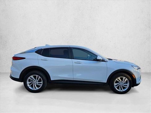 Used 2025 Buick Envista Preferred FWD image 4