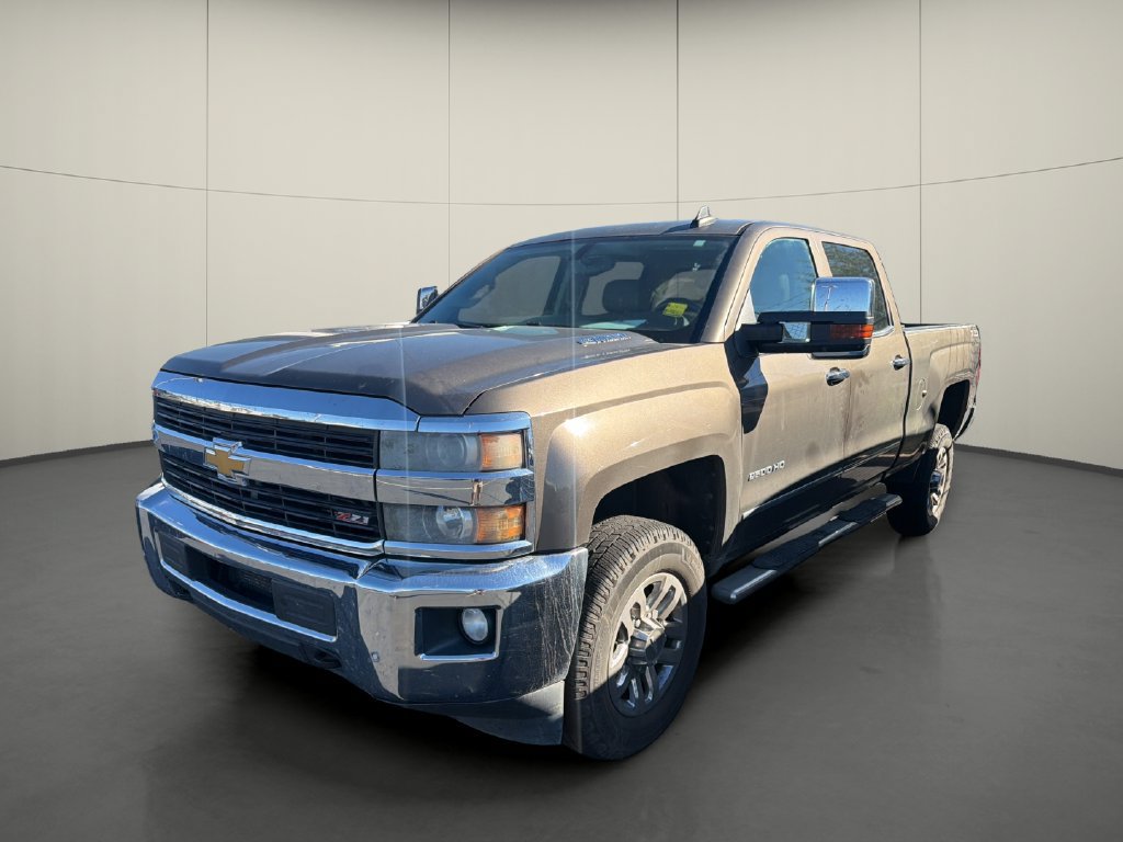 Used 2015 Chevrolet Silverado 2500 LTZ w/ Duramax Plus Package AWD/4WD image 3