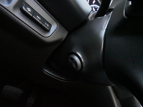 Used 2023 GMC Acadia Denali w/ Black Diamond Edition image 28