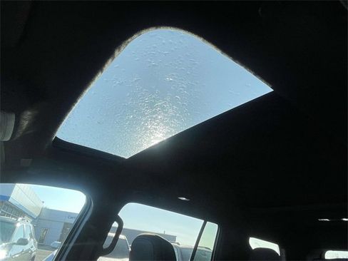 New 2026 Chevrolet Traverse LT w/ Sun and Wheel Package image 13