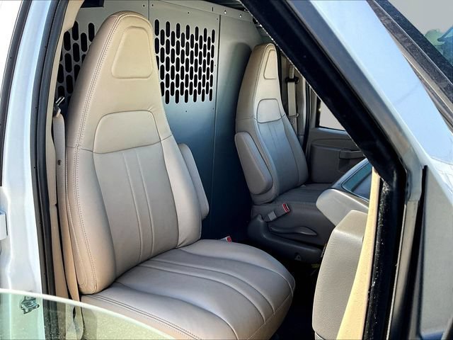 New 2026 Chevrolet Express 2500 RWD image 24
