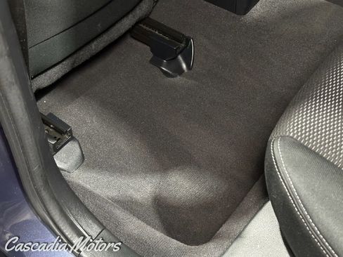 Used 2018 Subaru Outback 2.5i Premium image 19